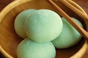 green tea ice cream mochi