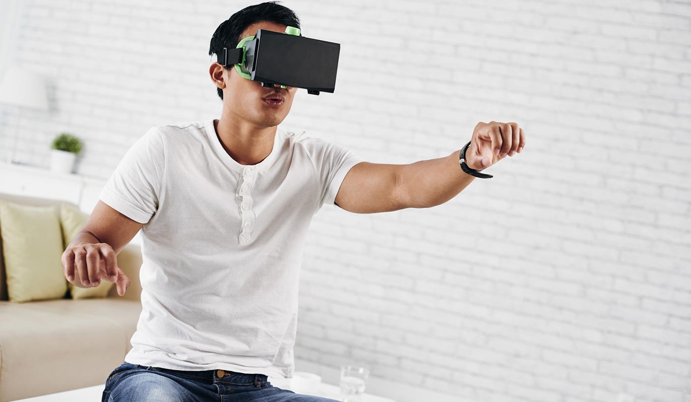 VR